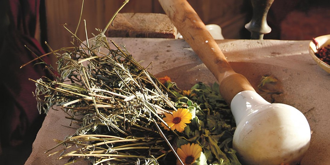 Von Badern, Quacksalbern, Hebammen und Wundärzten