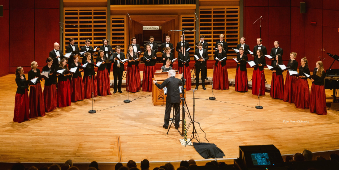 KAMMERCHOR STUTTGART | Frieder Bernius