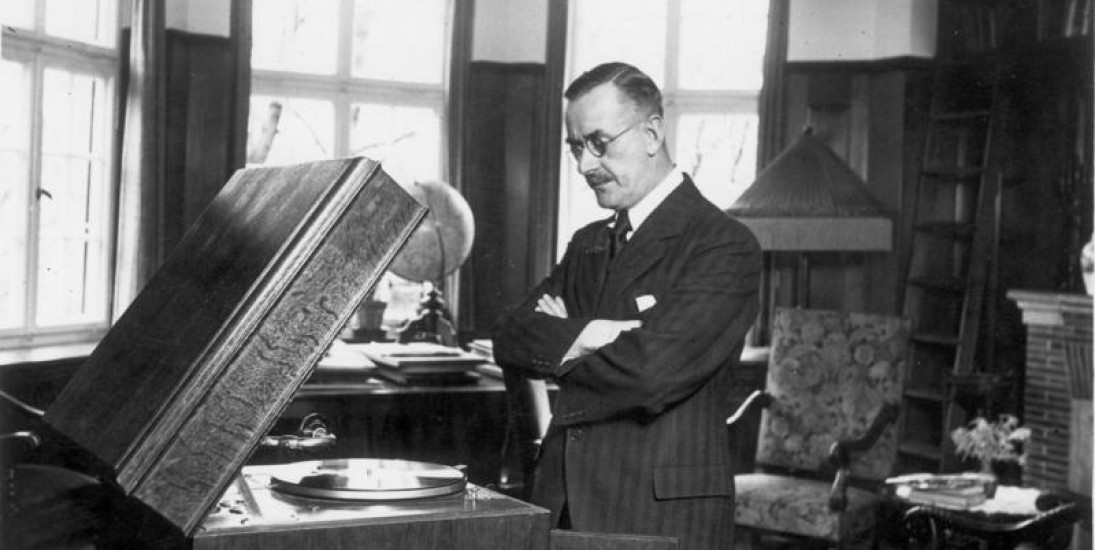 Felix Lindner – Mit Thomas Mann  
durchs Jahr